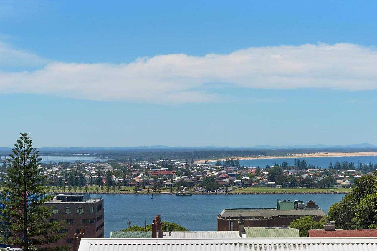 Newcastle Short Stay Accommodation - Vista Apartment Екстер'єр фото