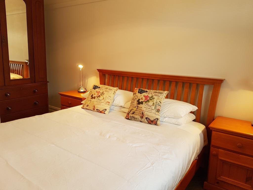 Newcastle Short Stay Accommodation - Vista Apartment Екстер'єр фото